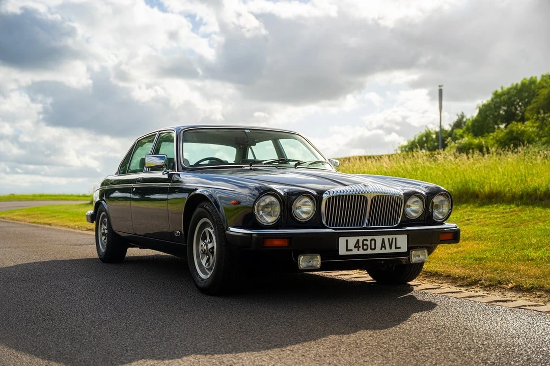 1992 Daimler - Image 7 of 31