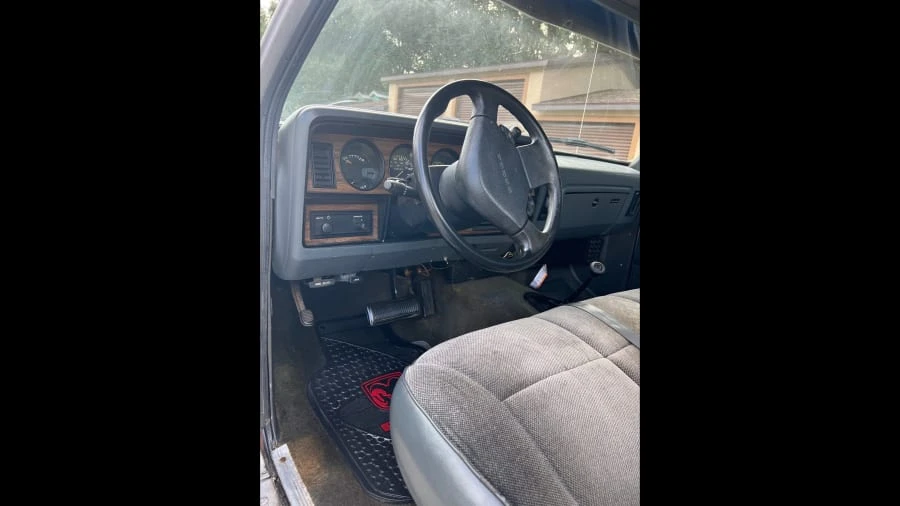 1992 Dodge Ram 1st Gen - Image 3 of 8