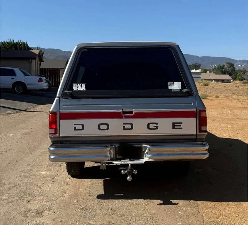 1992 Dodge D Series - Image 10 of 11
