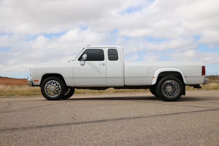 1992 Dodge Ram 1st Gen - Image 2 of 31