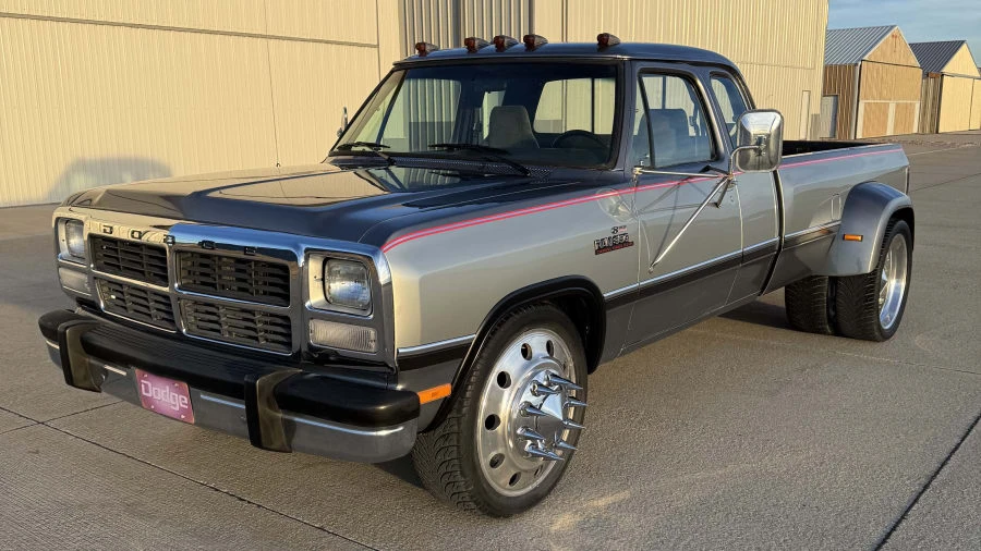 1992 Dodge Ram 1st Gen - Image 4 of 12