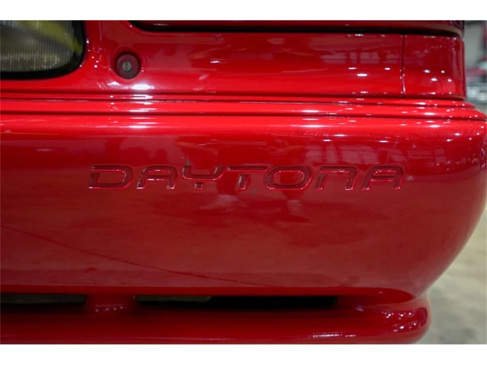 1992 Dodge Daytona - Image 21 of 31