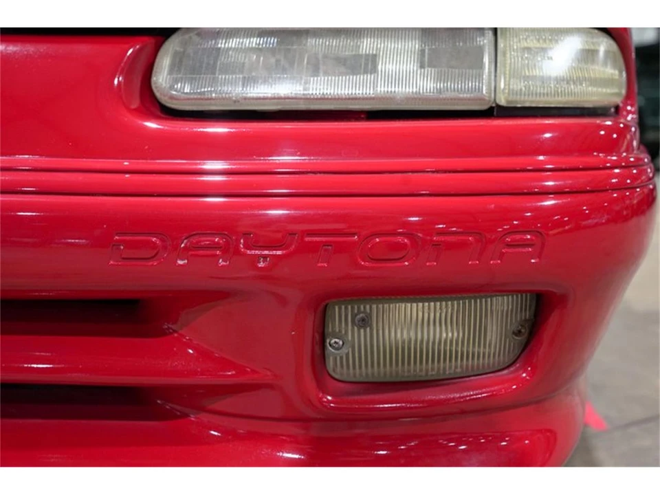 1992 Dodge Daytona - Image 20 of 31
