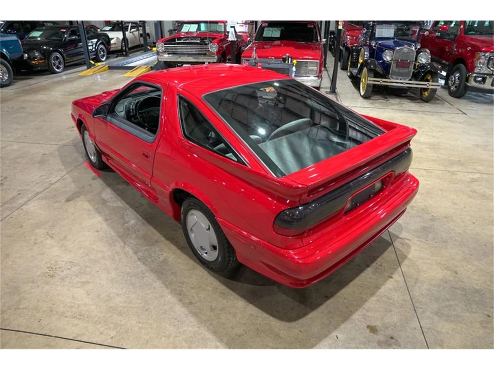 1992 Dodge Daytona - Image 15 of 31