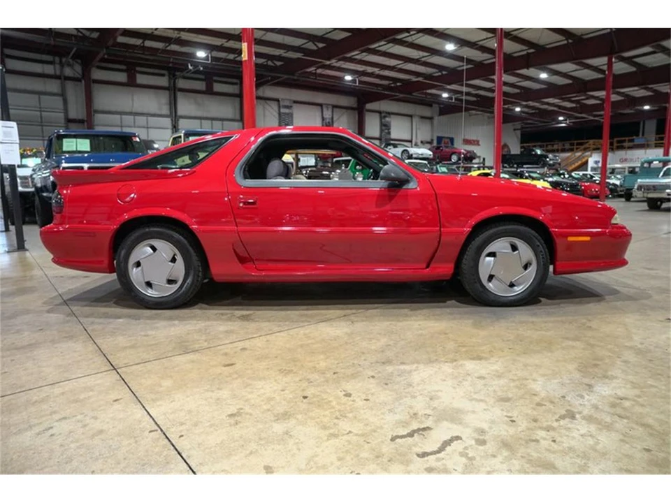 1992 Dodge Daytona - Image 10 of 31