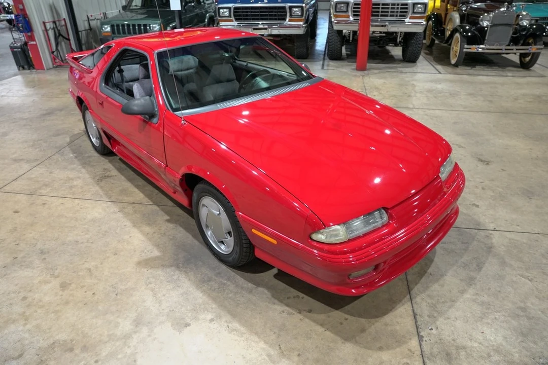 1992 Dodge Daytona - Image 6 of 31