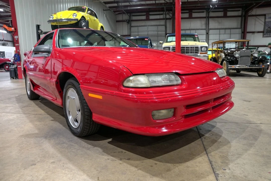 1992 Dodge Daytona - Image 5 of 31