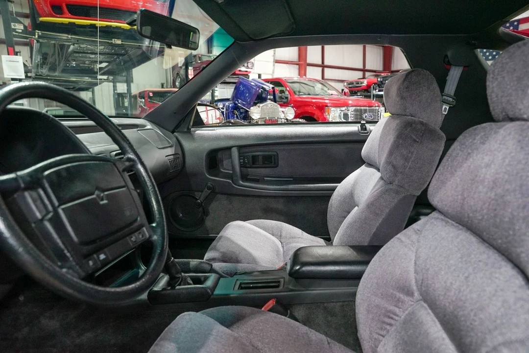 1992 Dodge Daytona - Image 29 of 31