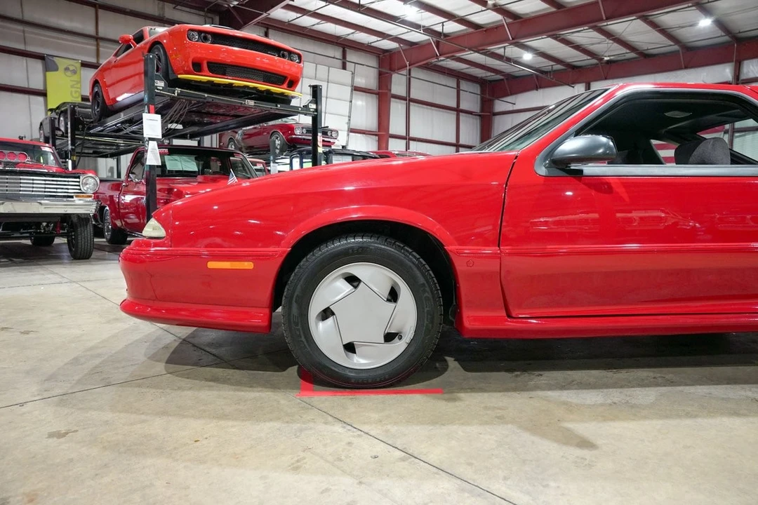 1992 Dodge Daytona - Image 2 of 31