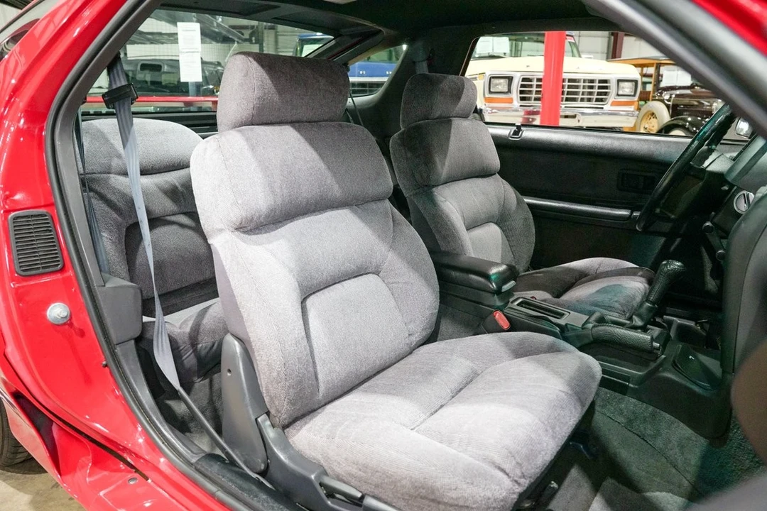 1992 Dodge Daytona - Image 25 of 31