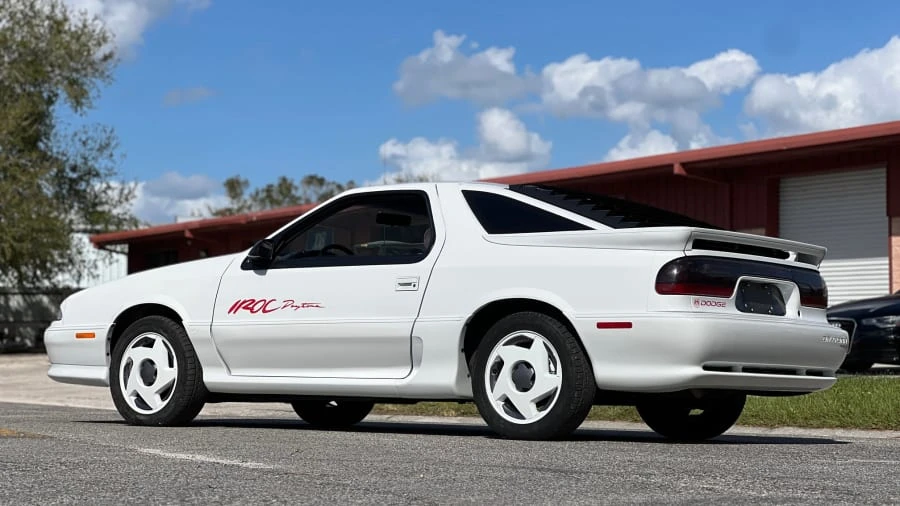 1992 Dodge Daytona - Image 8 of 16