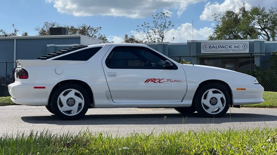 1992 Dodge Daytona - Image 7 of 16