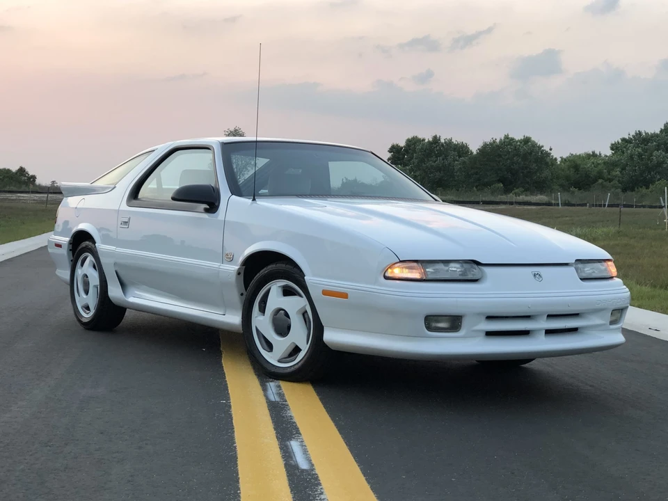 1992 Dodge Daytona - Image 10 of 31