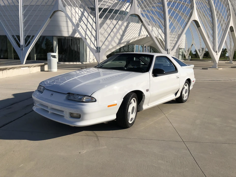 1992 Dodge Daytona - Image 27 of 31