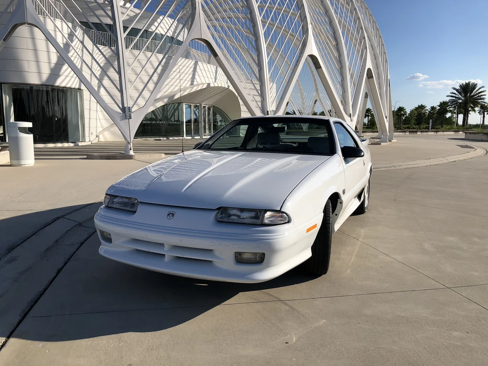 1992 Dodge Daytona - Image 25 of 31