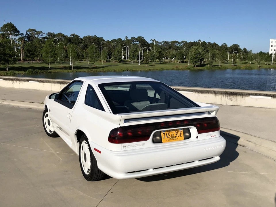 1992 Dodge Daytona - Image 30 of 31