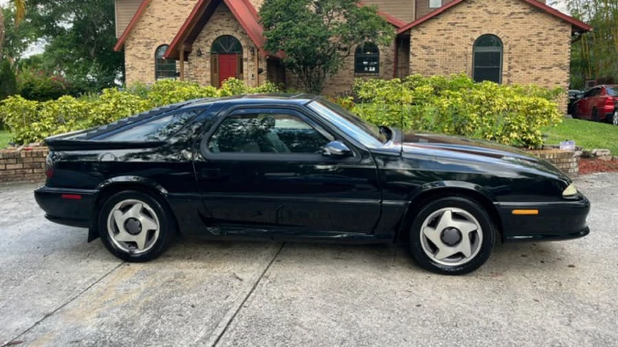 1992 Dodge Daytona - Image 2 of 20
