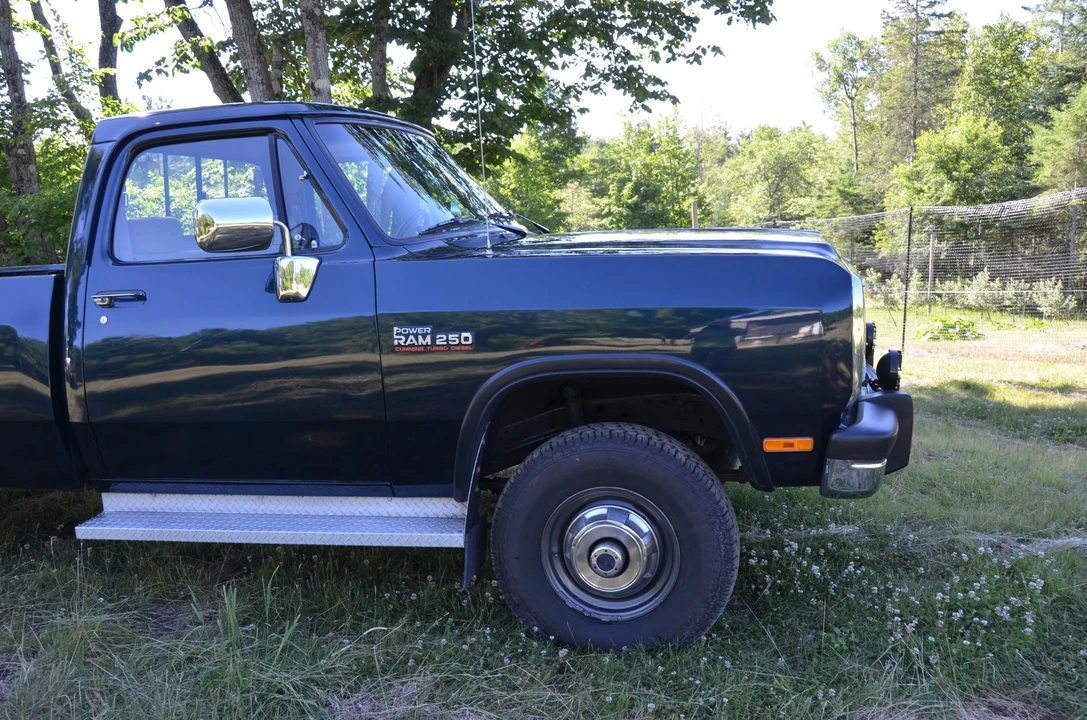 1992 Dodge Ram 1st Gen - Image 26 of 31