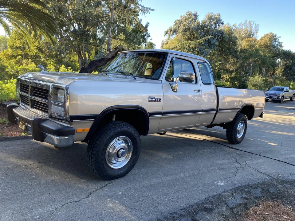 1992 Dodge Ram 1st Gen - Image 7 of 31