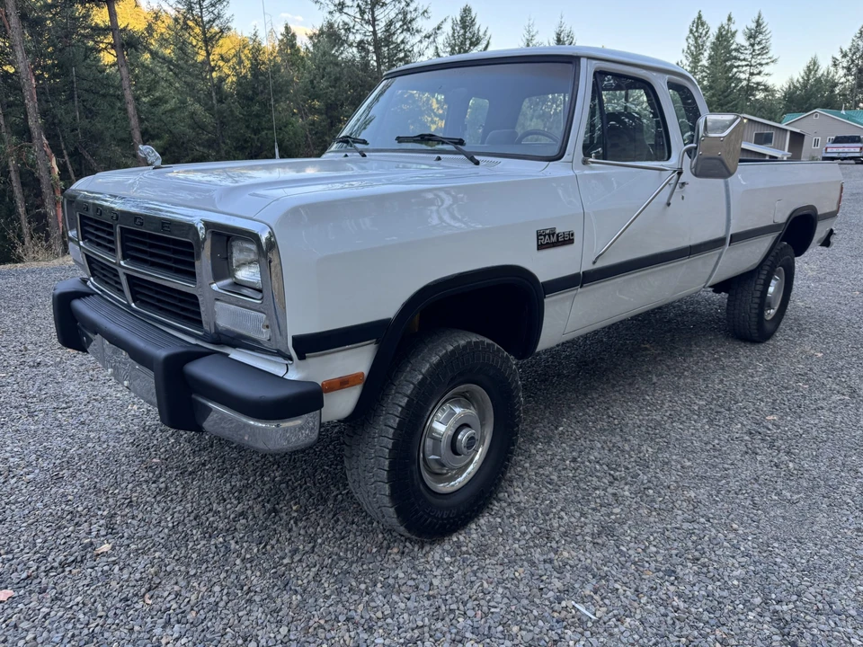 1992 Dodge Ram 1st Gen - Image 2 of 31