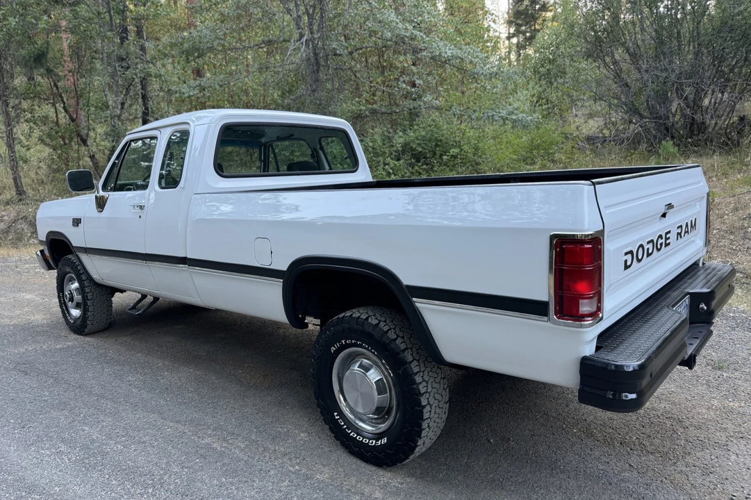1992 Dodge Ram 1st Gen - Image 15 of 31