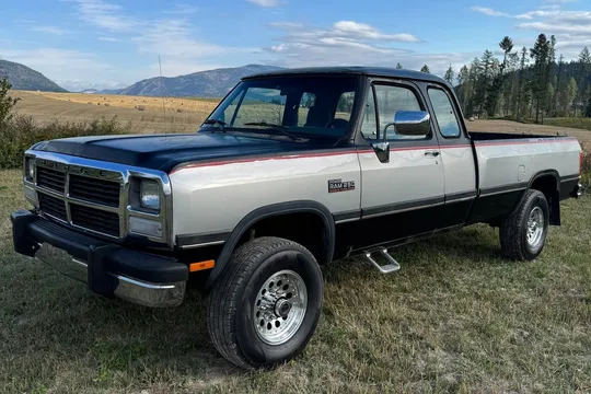 1992 Dodge Power Ram W250 LE Club Cab Cummins 4×4