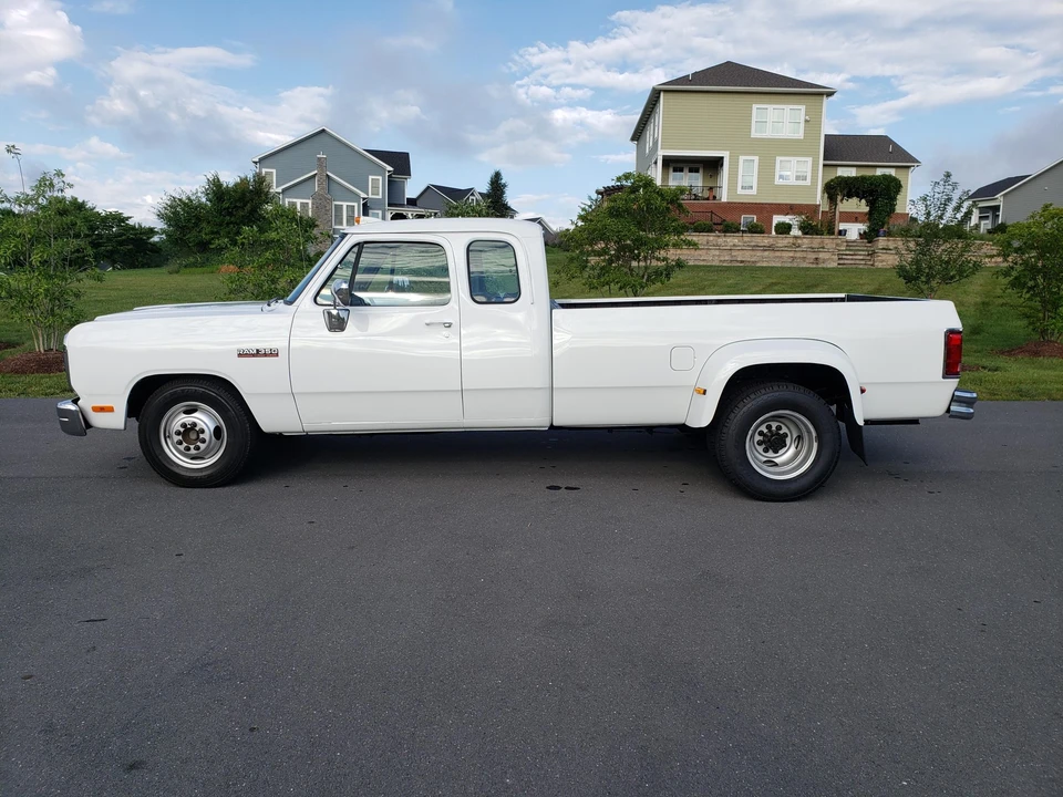 1992 Dodge Ram 1st Gen - Image 18 of 31