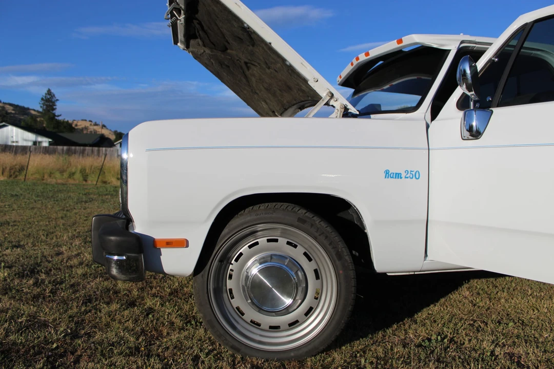 1992 Dodge Ram 1st Gen - Image 17 of 31
