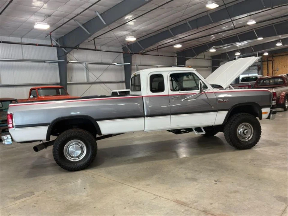 1992 Dodge Ram 1st Gen - Image 2 of 13