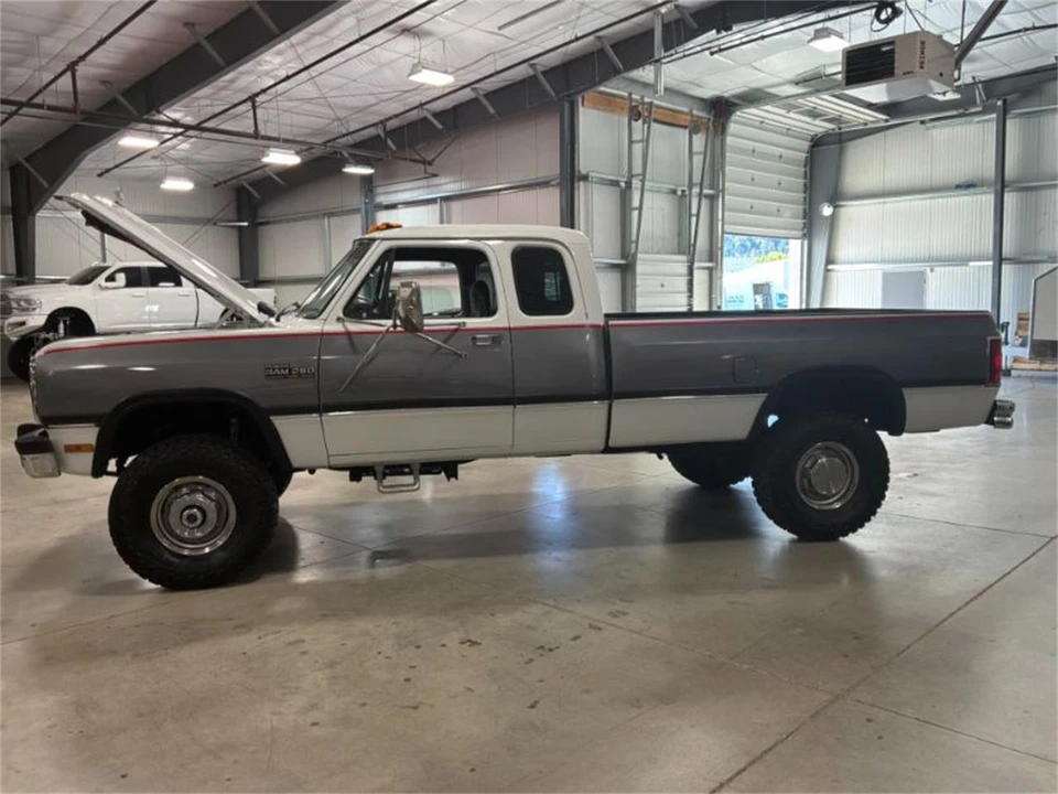1992 Dodge Ram 1st Gen - Image 3 of 13