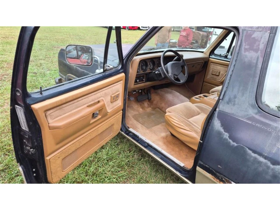 1992 Dodge Ramcharger - Image 7 of 17