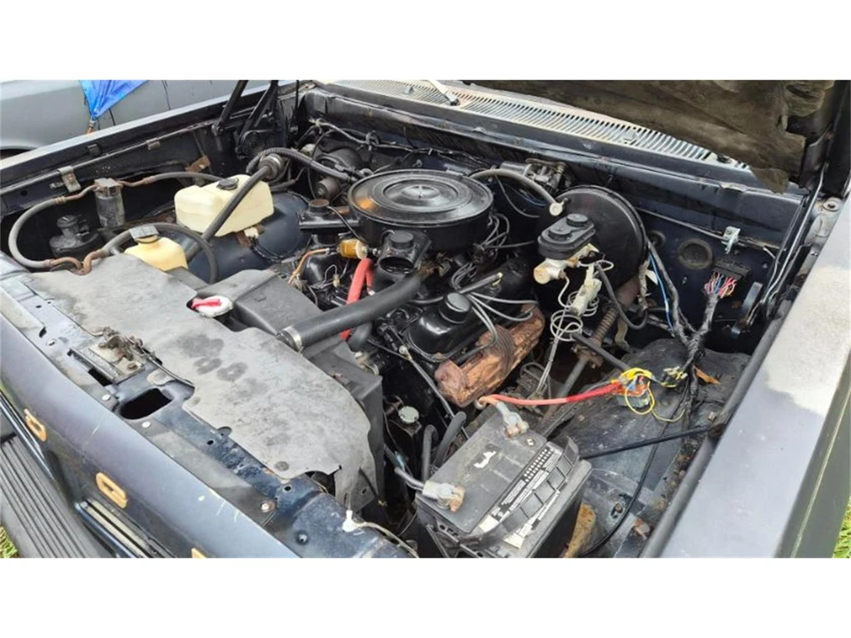 1992 Dodge Ramcharger - Image 10 of 17