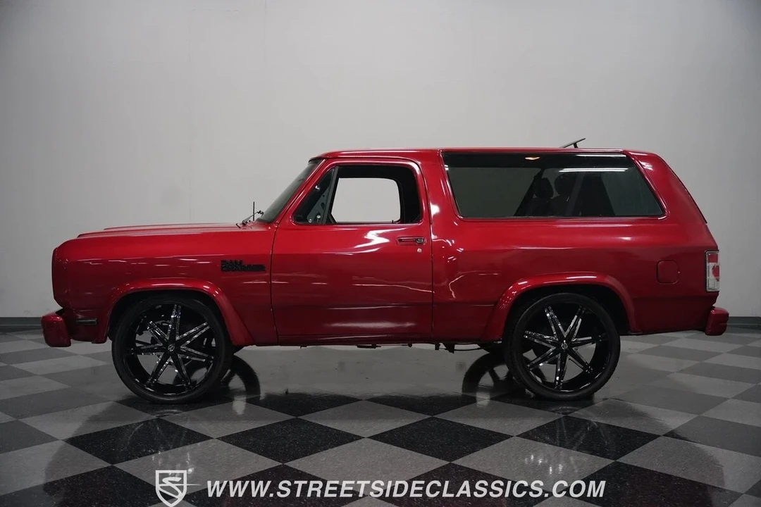 1992 Dodge Ramcharger - Image 3 of 12