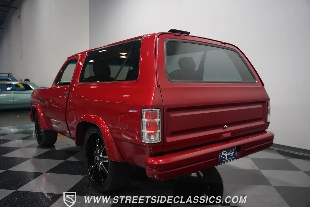 1992 Dodge Ramcharger - Image 13 of 21