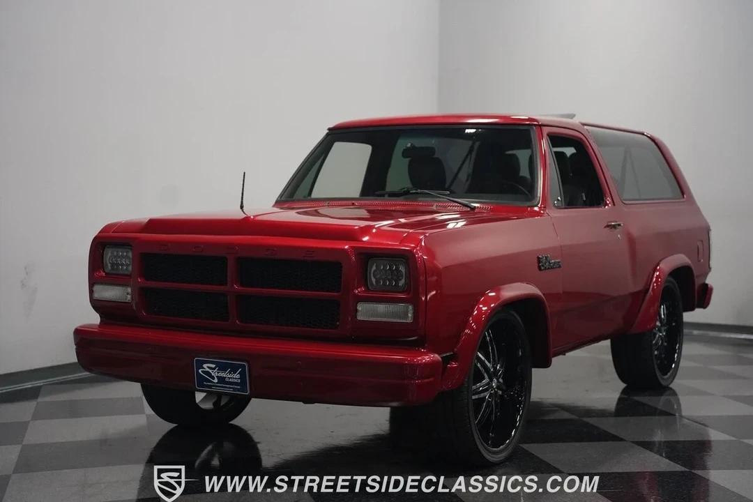1992 Dodge Ramcharger - Image 7 of 12