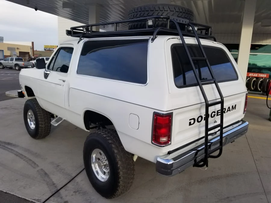 1992 Dodge Ramcharger - Image 3 of 12