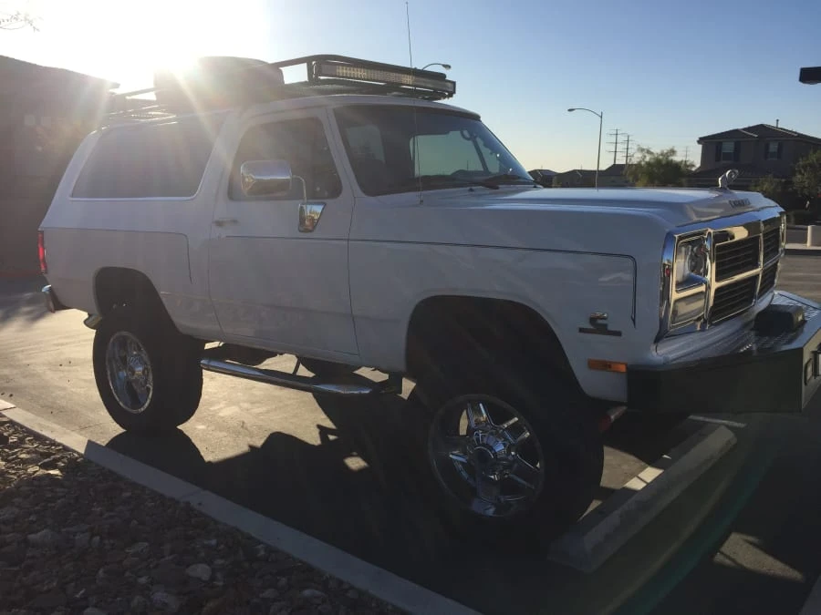 1992 Dodge Ramcharger - Image 3 of 12