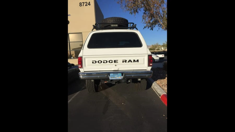 1992 Dodge Ramcharger - Image 9 of 12