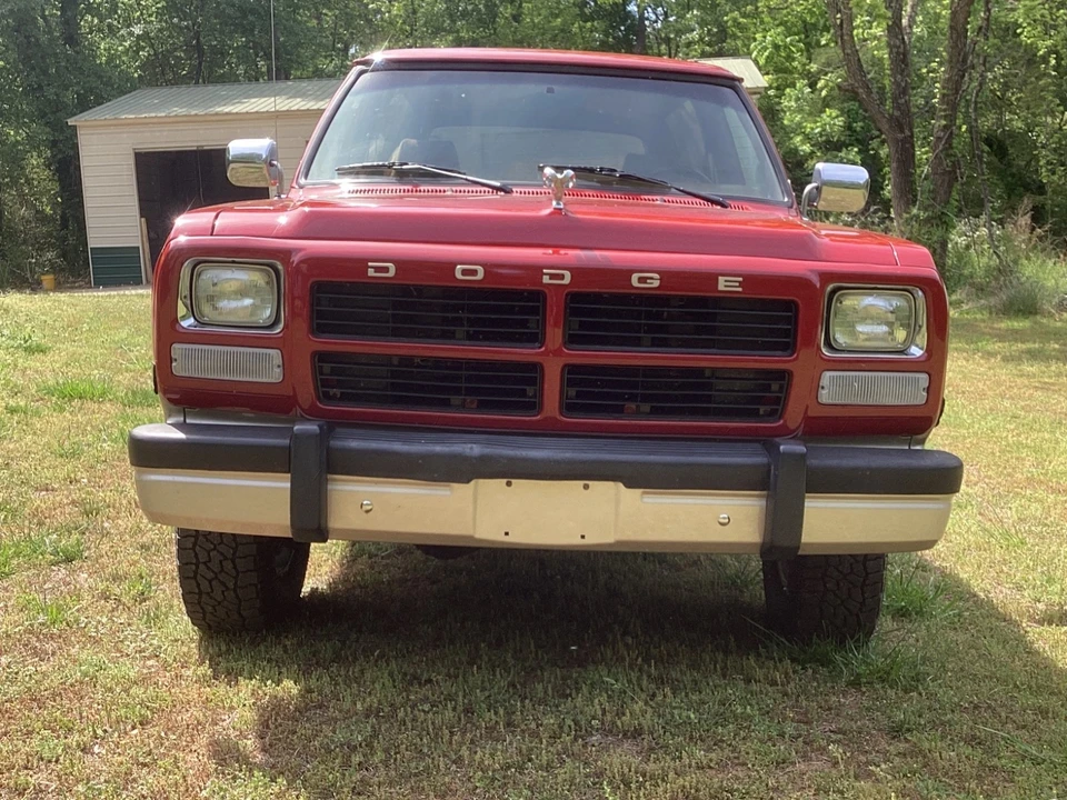 1992 Dodge Ramcharger - Image 17 of 21