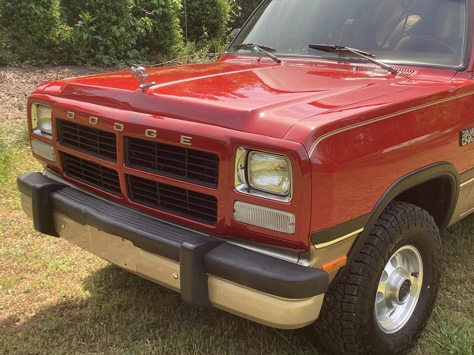 1992 Dodge Ramcharger - Image 16 of 21