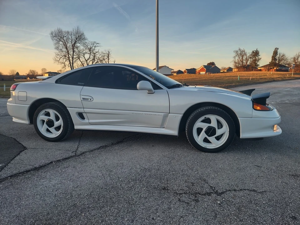 1992 Dodge Stealth - Image 21 of 31