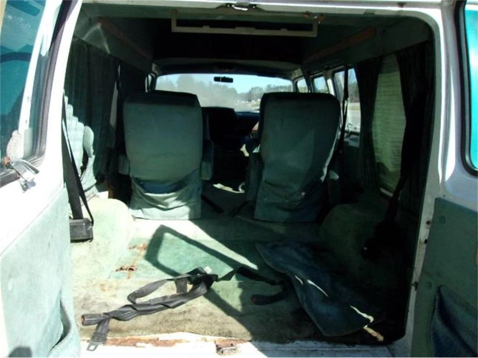 1992 Dodge Ram Van - Image 6 of 9