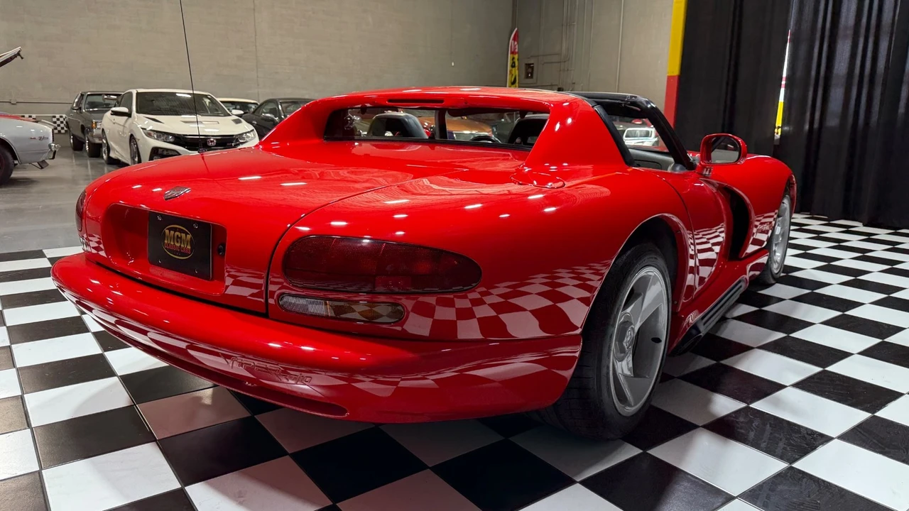 1992 Dodge Viper 1st Gen - Image 9 of 31