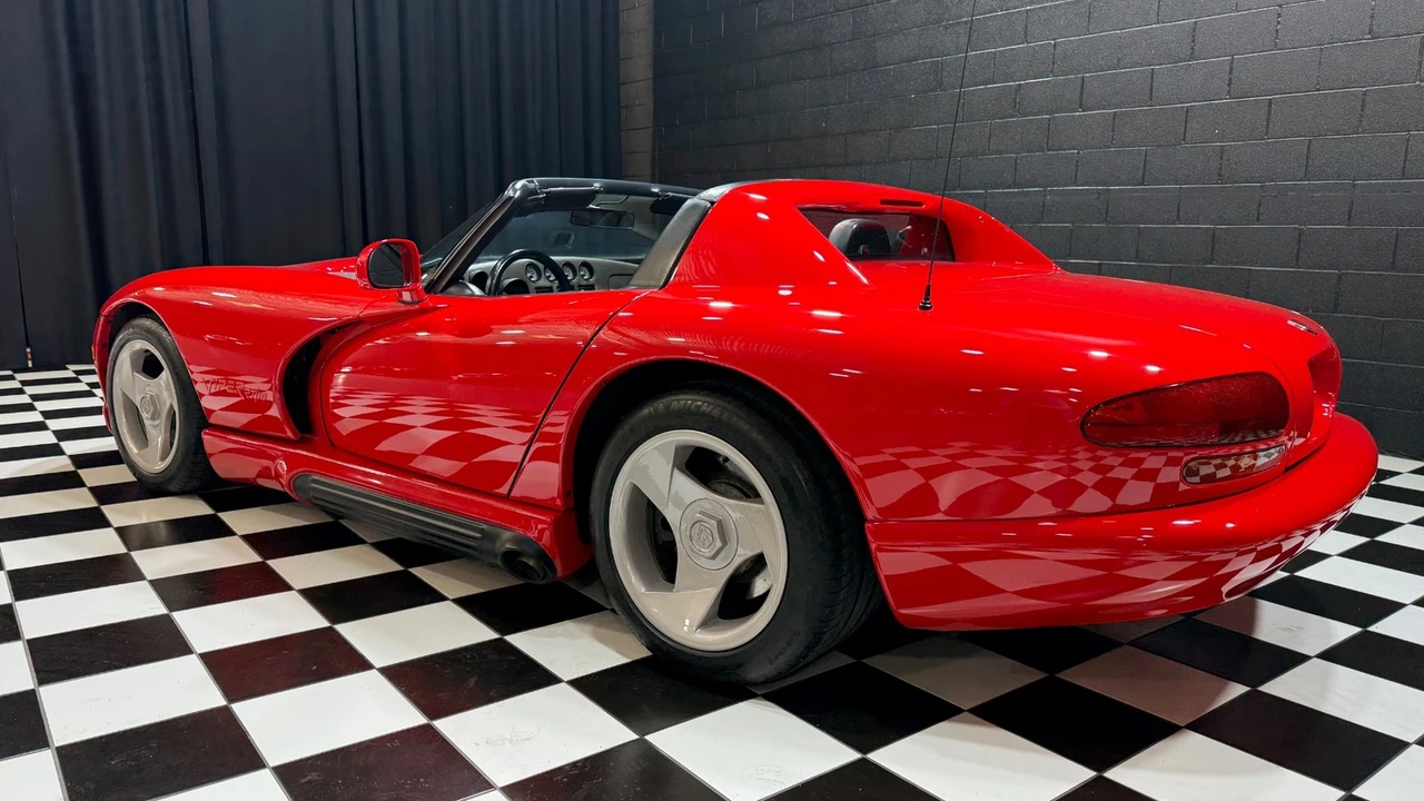 1992 Dodge Viper 1st Gen - Image 6 of 31