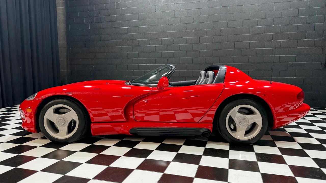 1992 Dodge Viper 1st Gen - Image 5 of 31