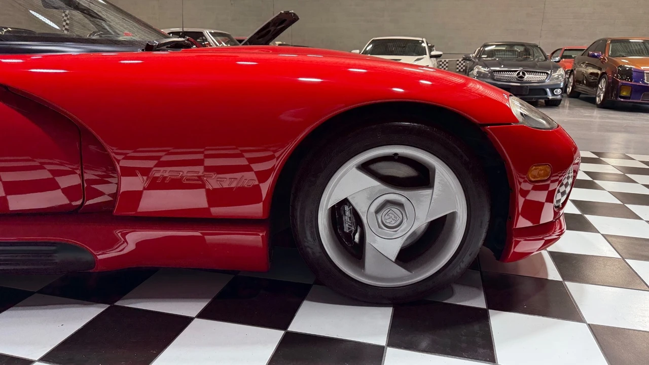 1992 Dodge Viper 1st Gen - Image 25 of 31