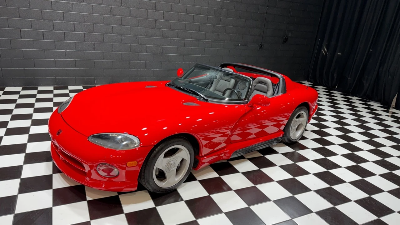 1992 Dodge Viper 1st Gen - Image 15 of 31
