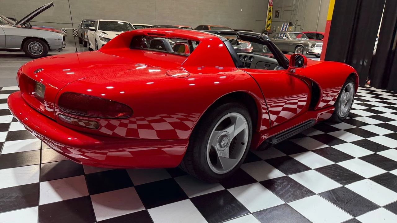 1992 Dodge Viper 1st Gen - Image 10 of 31