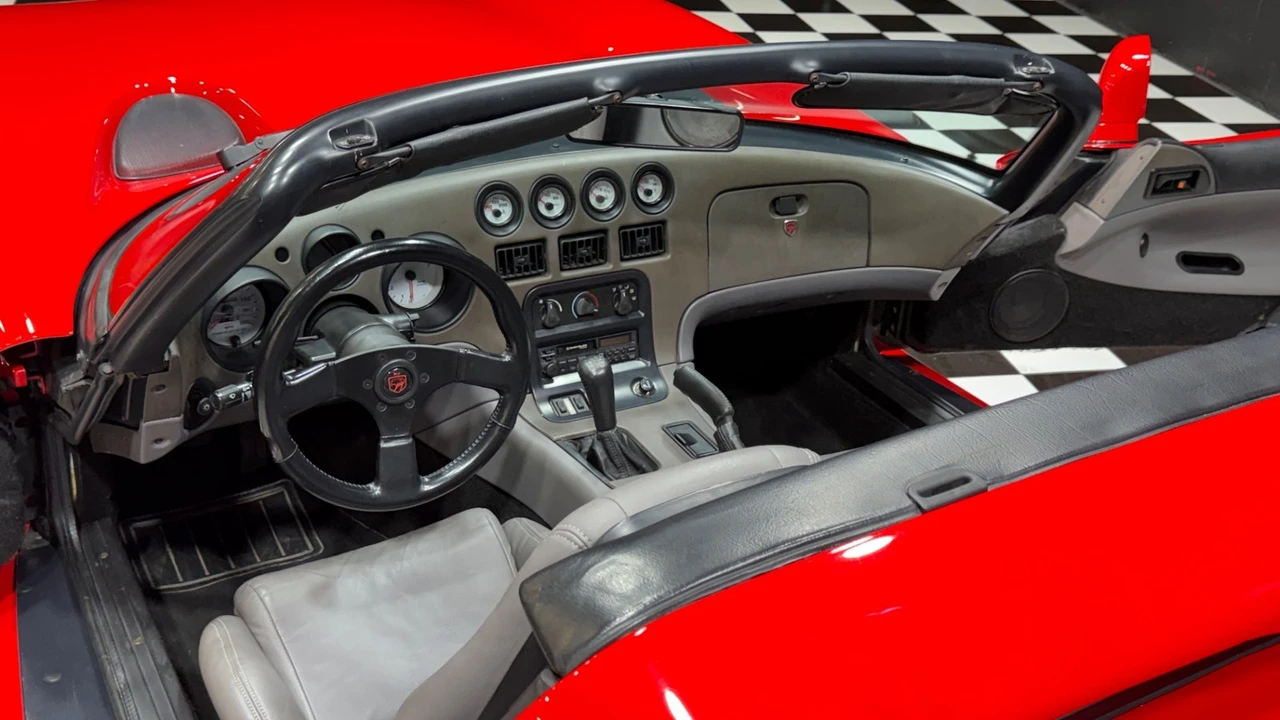 1992 Dodge Viper 1st Gen - Image 2 of 31