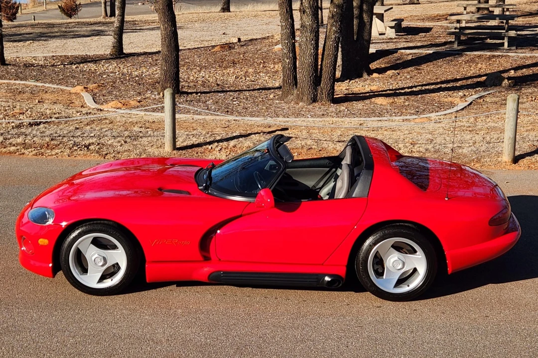 1992 Dodge Viper 1st Gen - Image 15 of 31